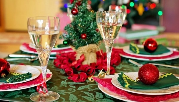 Карантин в Греции: жесткие правила на Рождество неизбежны Карантин в Греции: жесткие правила на Рождество неизбежны